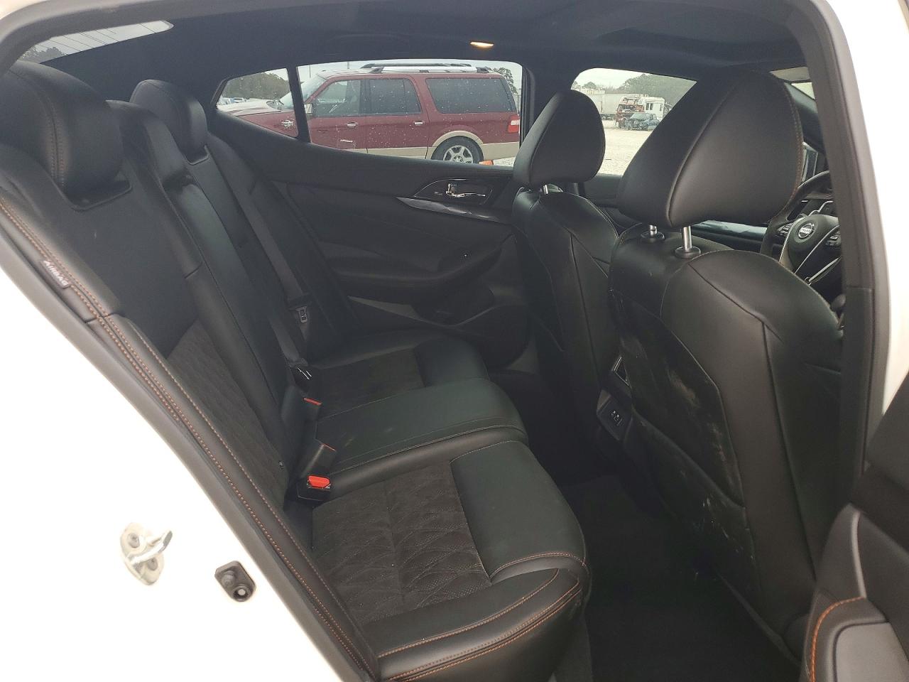 2021 Nissan Maxima VIN 1N4AA6EV4MC515392 photo 10