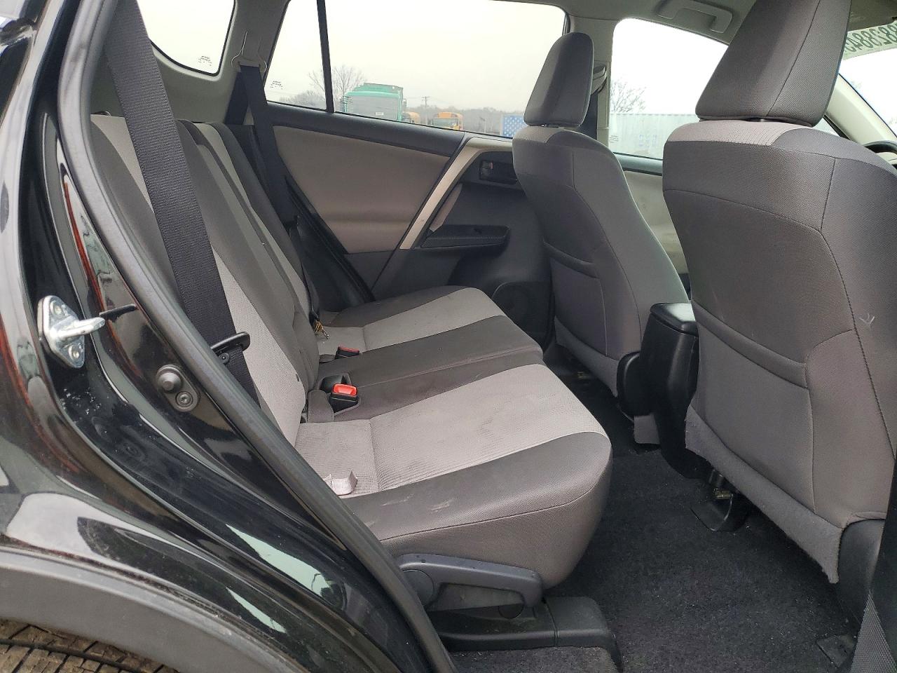 2015 Toyota Rav4 VIN 2T3BFREV2FW404437 photo 11