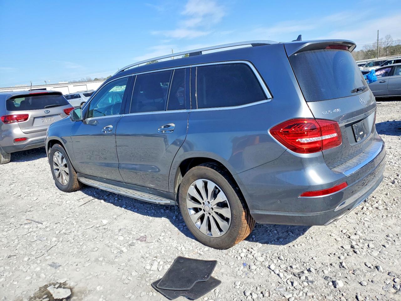 2017 Gls-class VIN 4JGDF6EE0HA874194 photo 2