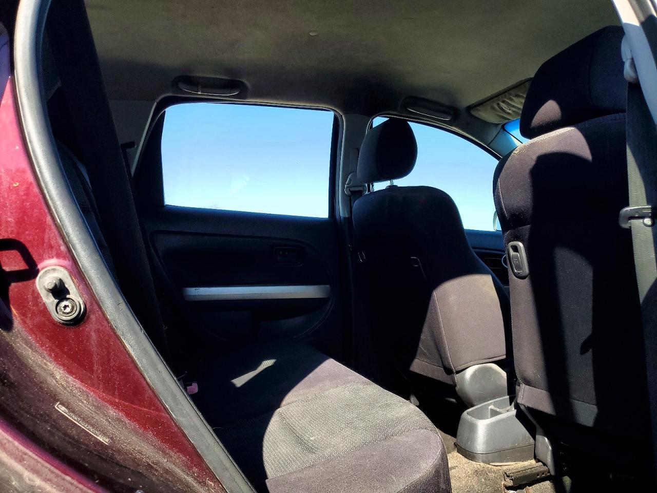 2005 Toyota Scion VIN JTKKT624250094658 photo 10