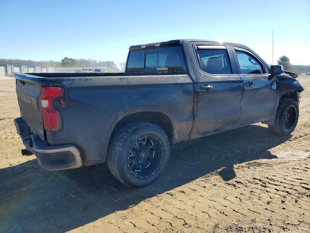 2019 Chevrolet All models VIN 3GCUYDED2KG122886 photo 3