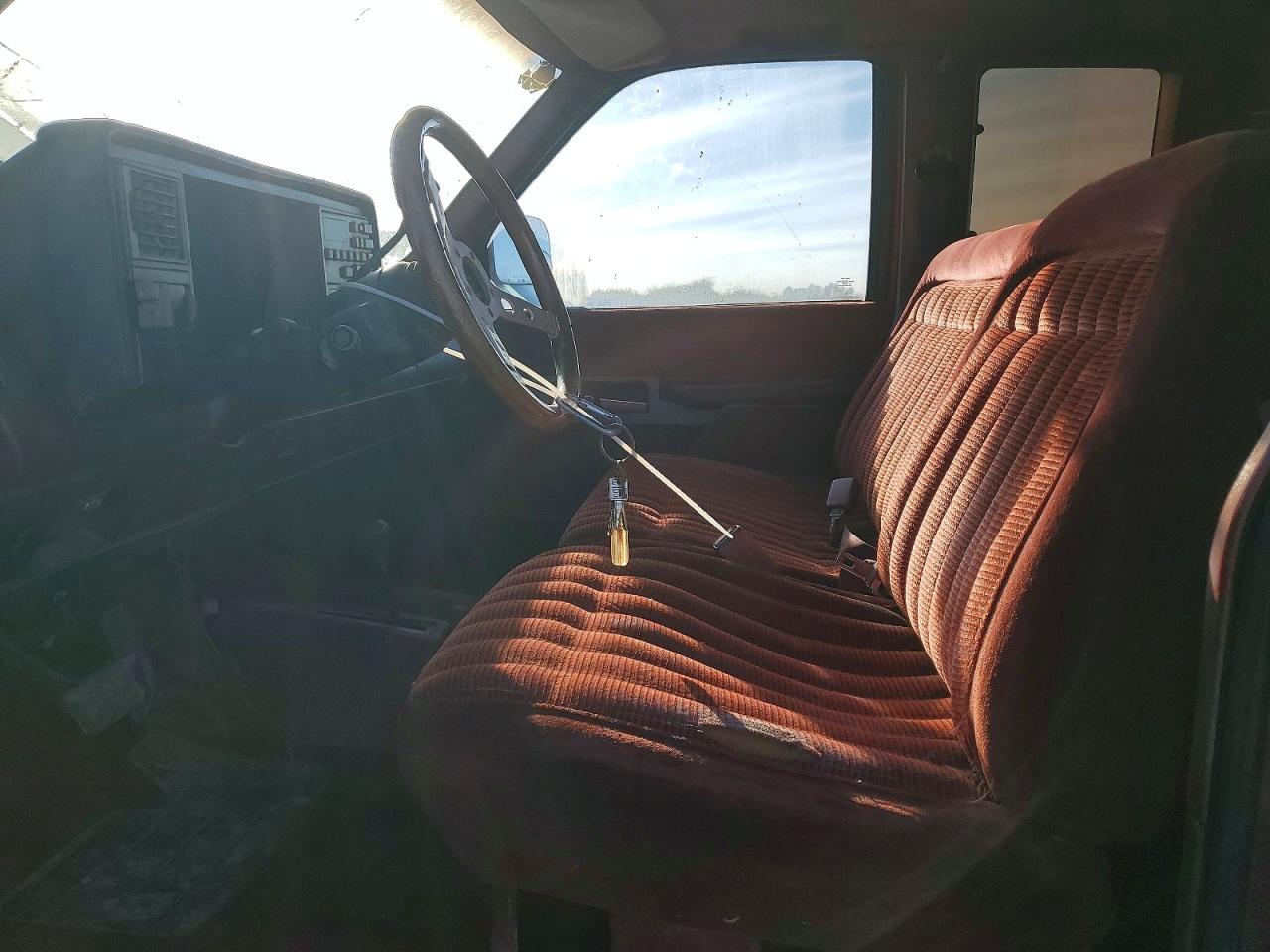1990 Chevrolet Gmt VIN 2GCEK19K5L1264172 photo 7