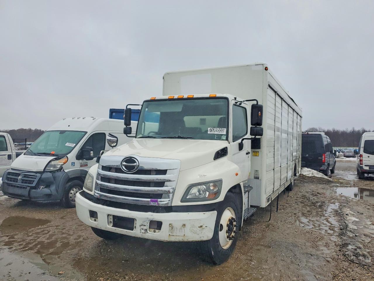 2016 HINO All other VIN 5PVNV8JV0G4S55511 photo 2