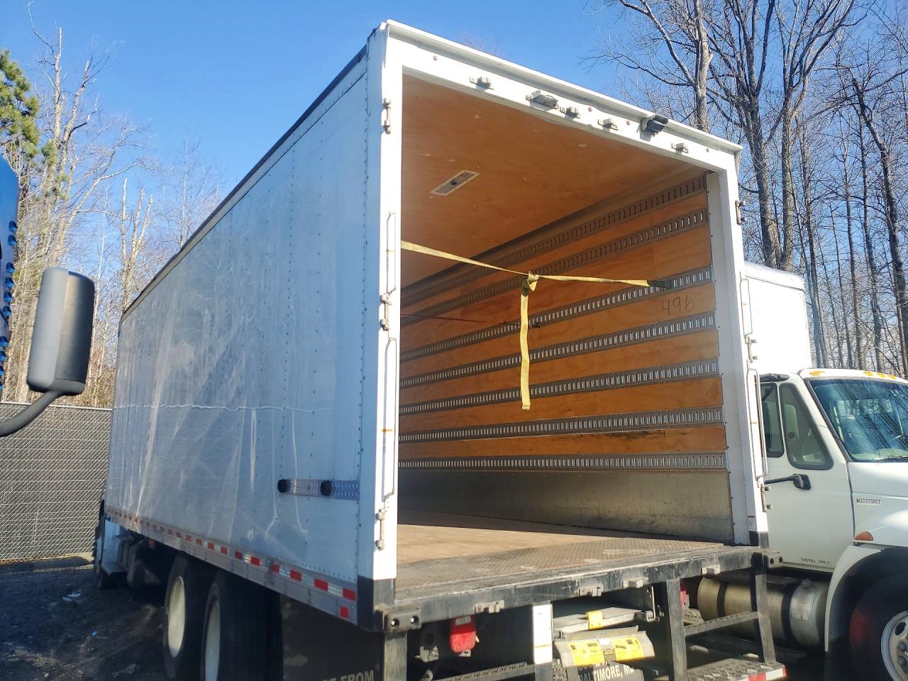 2024 FREIGHTLINER All other VIN 1FVHCYD22RHVD9125 photo 2