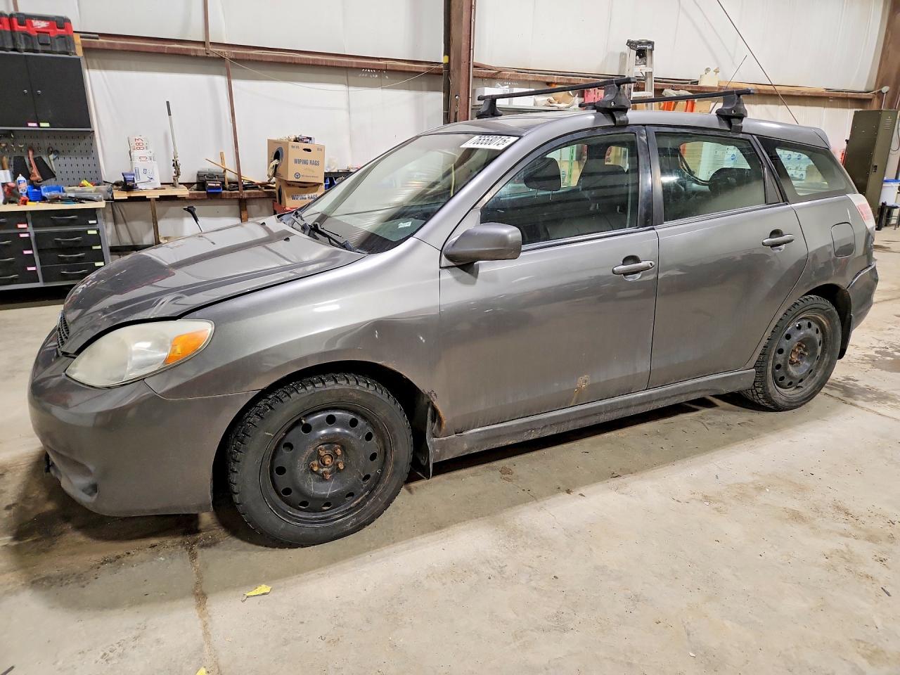 2006 Toyota Matrix VIN 2T1KR32EX6C563029 photo 1