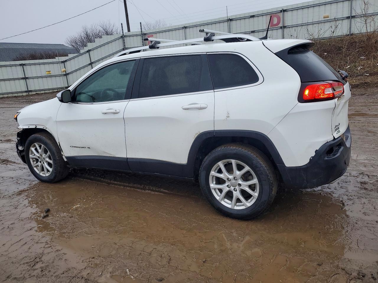 2016 Jeep Grand cher VIN 1C4PJMCS8GW227721 photo 2