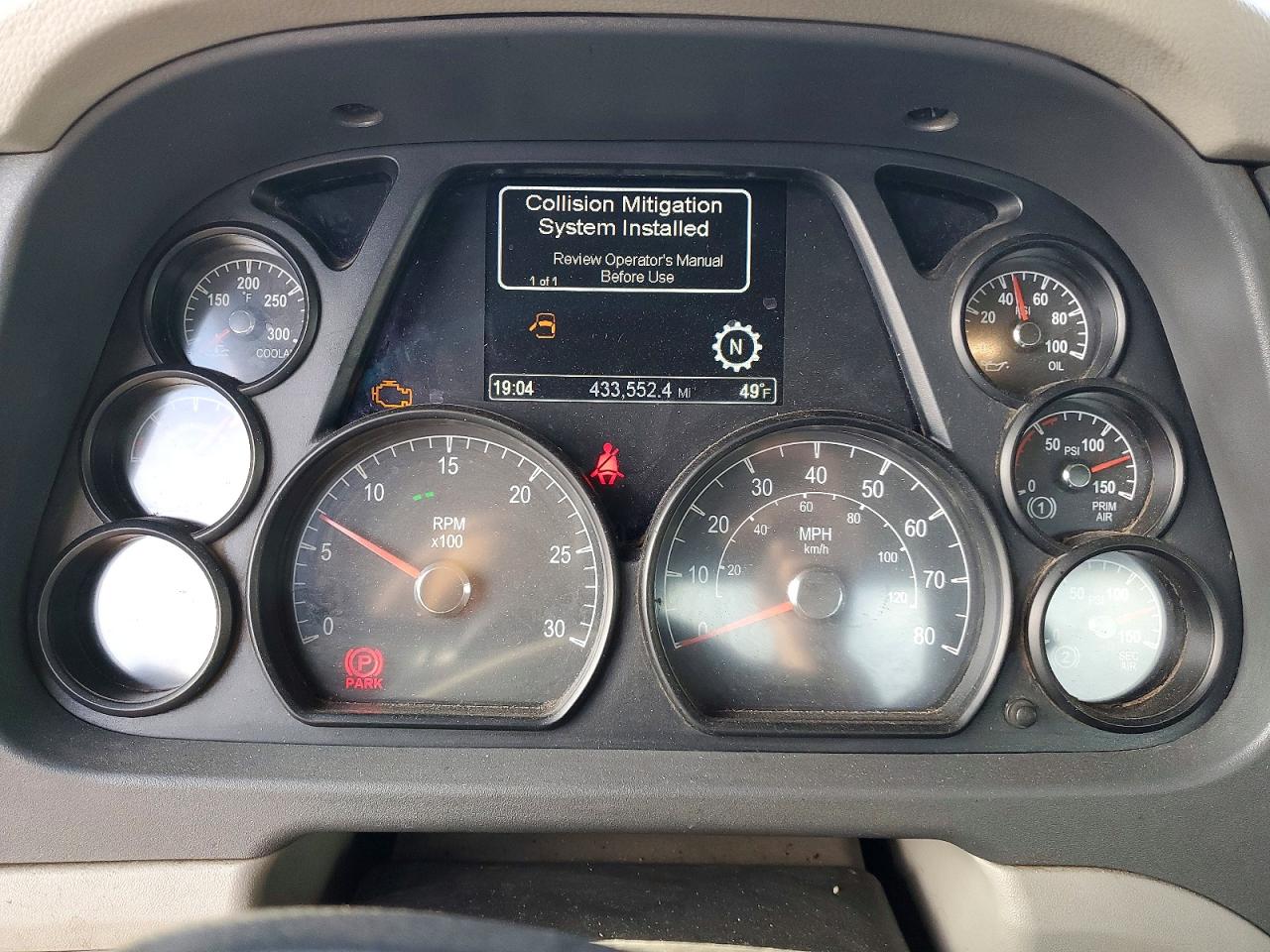 2018 PETERBILT All models VIN 1XPBD49X3JD479043 photo 8