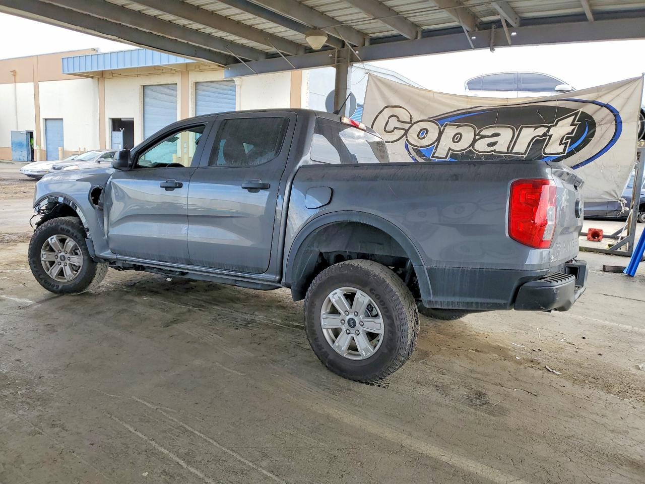2025 Ford Ranger VIN 1FTER4BH9SLE38040 photo 2