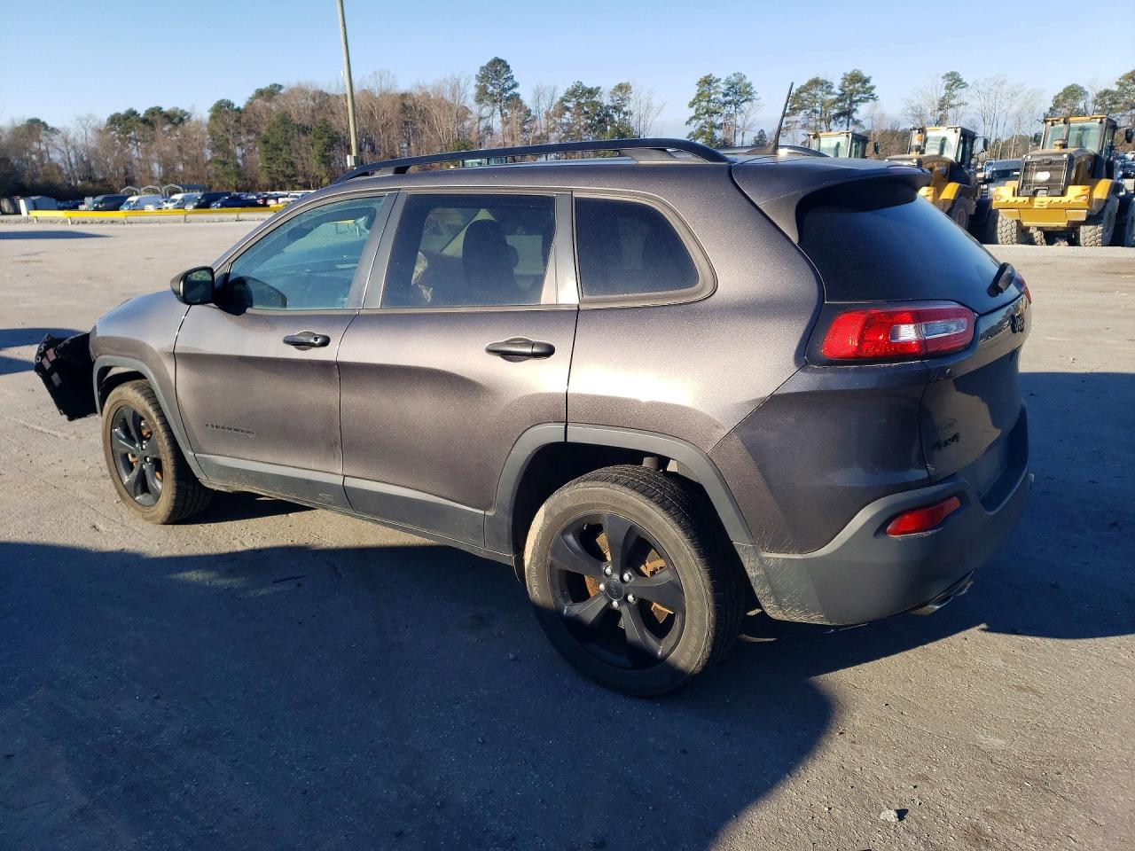 2018 Jeep Grand cher VIN 1C4PJMCB6JD543363 photo 2