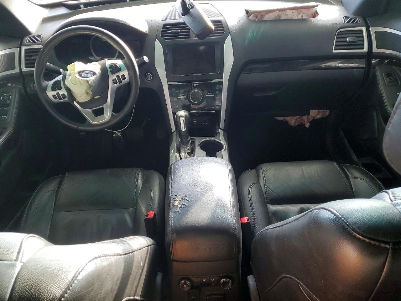 2015 Ford Explorer VIN 1FM5K8F87FGB97952 photo 8