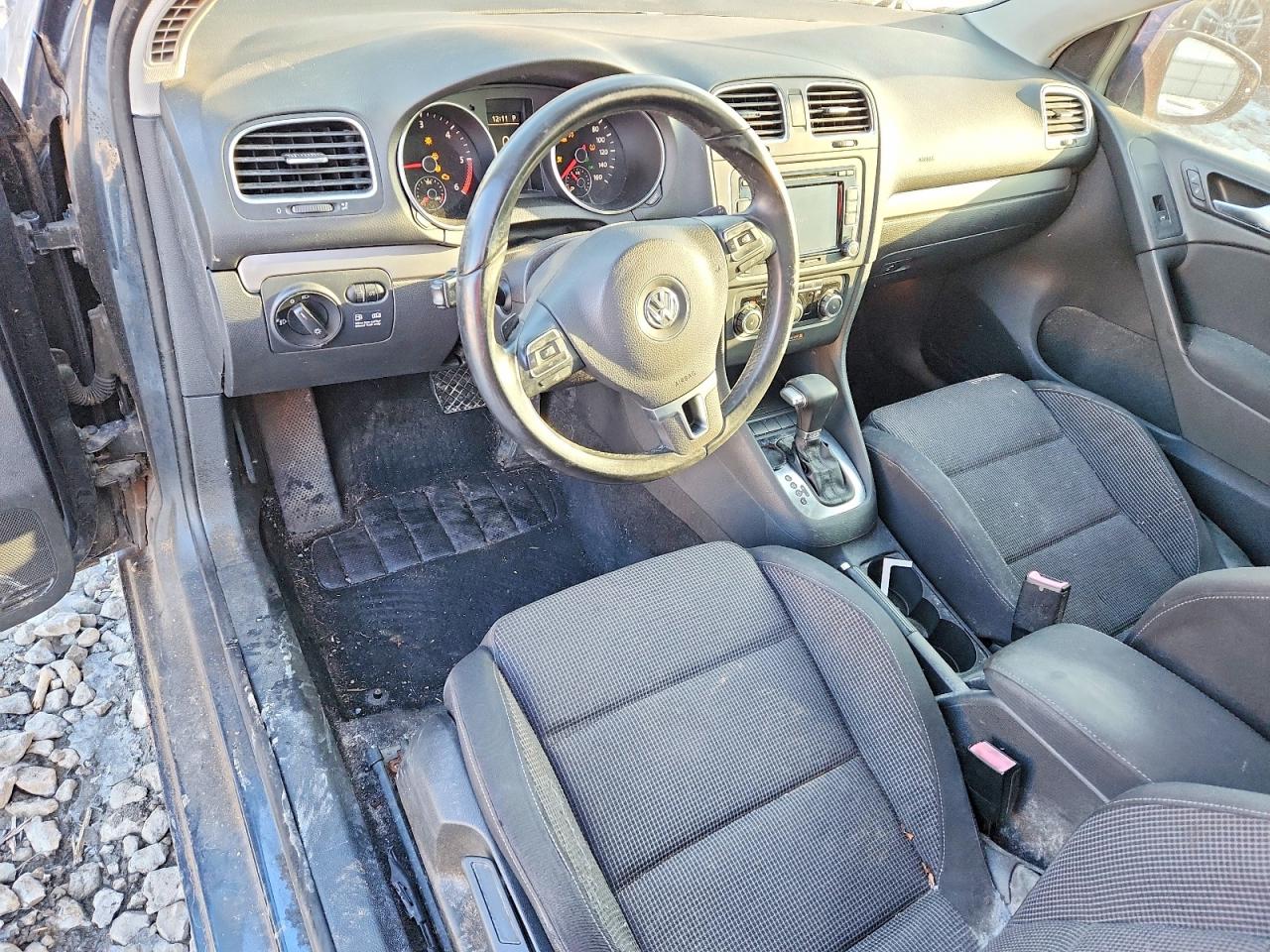2011 Volkswagen Golf VIN WVWBM7AJ9BW029428 photo 8