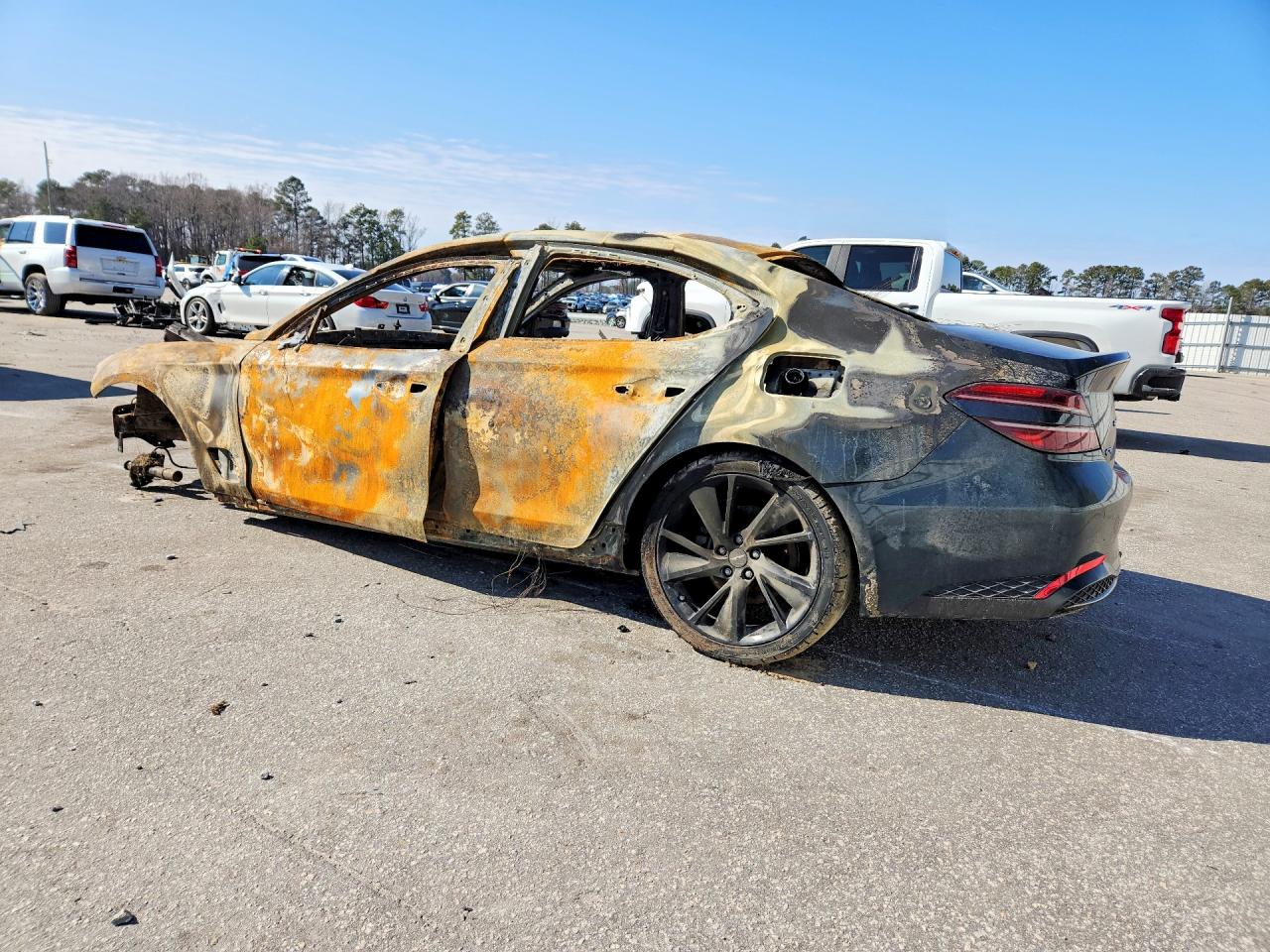 2023 Genesis G70 base VIN KMTG34TA5PU106742 photo 2