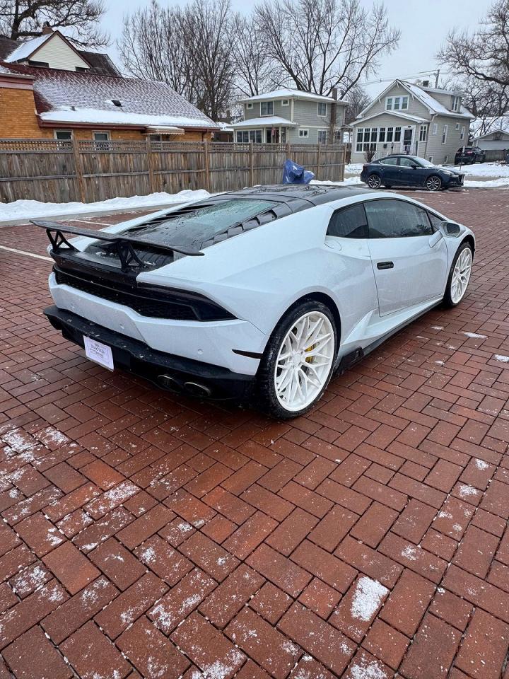 2015 Lamborghini All models VIN ZHWUC1ZF8FLA03249 photo 4