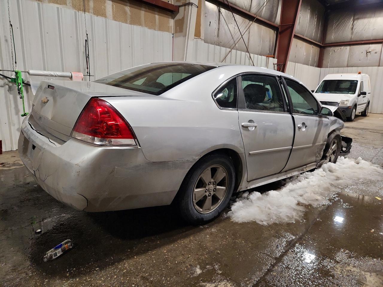 2010 Chevrolet Impala VIN 2G1WB5EN3A1177064 photo 3