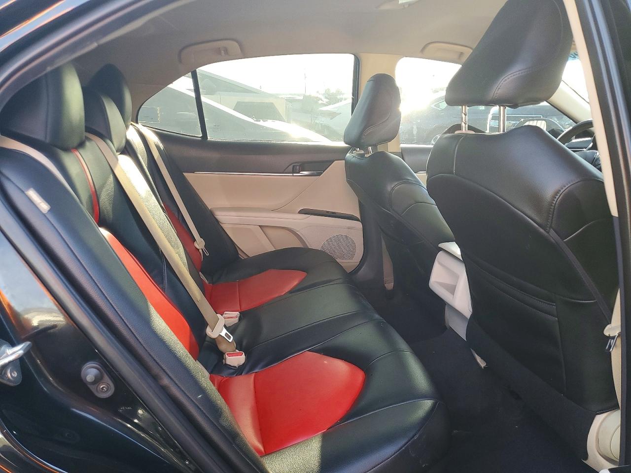 2019 Toyota Camry sola VIN 4T1B31HK1KU515267 photo 10