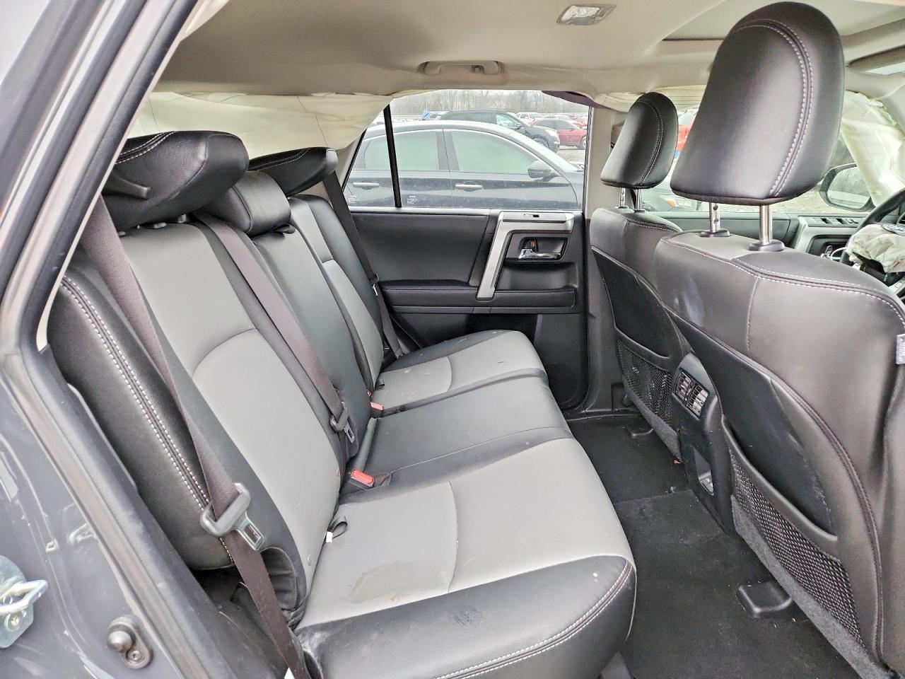 2024 Toyota 4runner VIN JTENU5JRXR6297871 photo 11