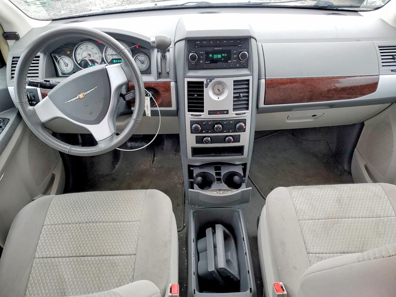 2010 Chrysler Minivan VIN 2A4RR5D12AR151971 photo 8