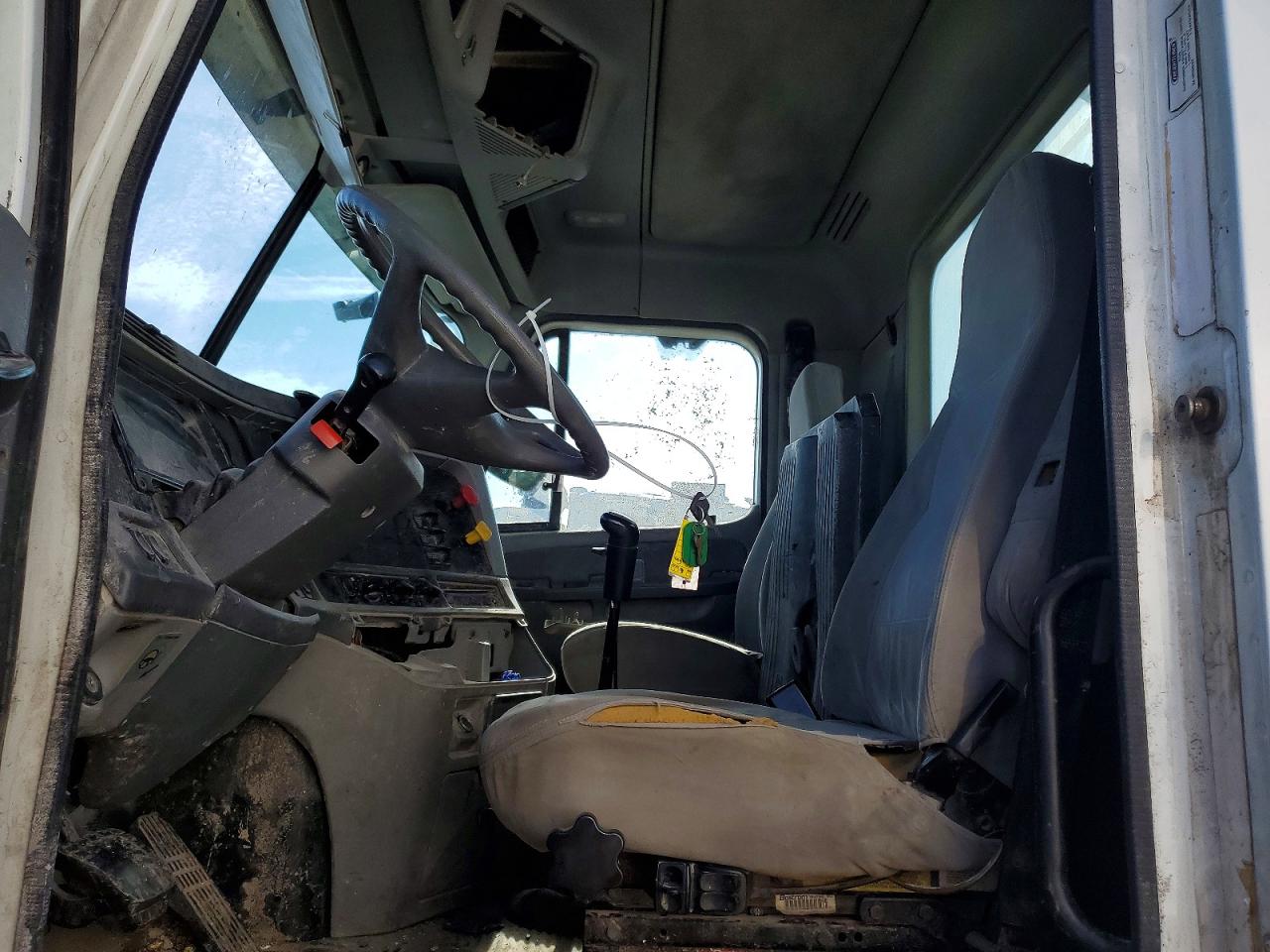 2006 FREIGHTLINER All other VIN 1FUJA6CG36LX00222 photo 5