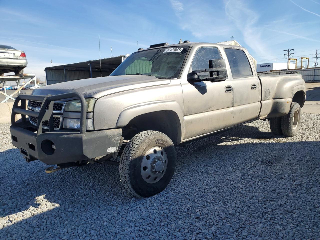 2006 CHEV Silverado VIN 1GCJK33D26F144427 photo 1