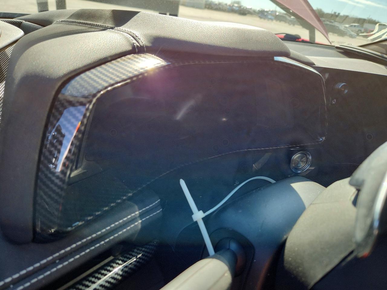 2024 Chevrolet Corvette VIN 1G1YA2D43R5110171 photo 9