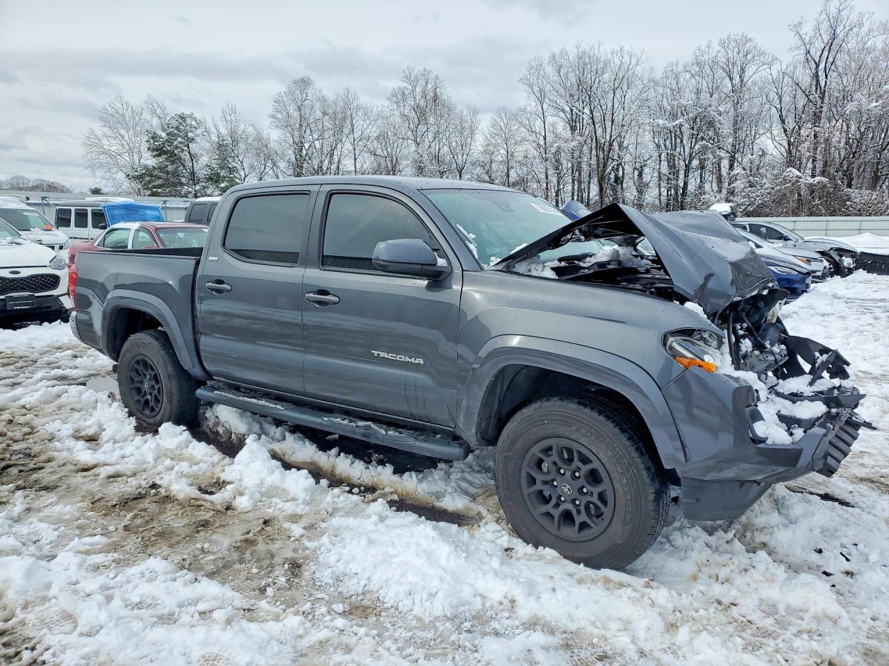 2021 Toyota Tacoma VIN 3TMCZ5AN5MM395340 photo 4