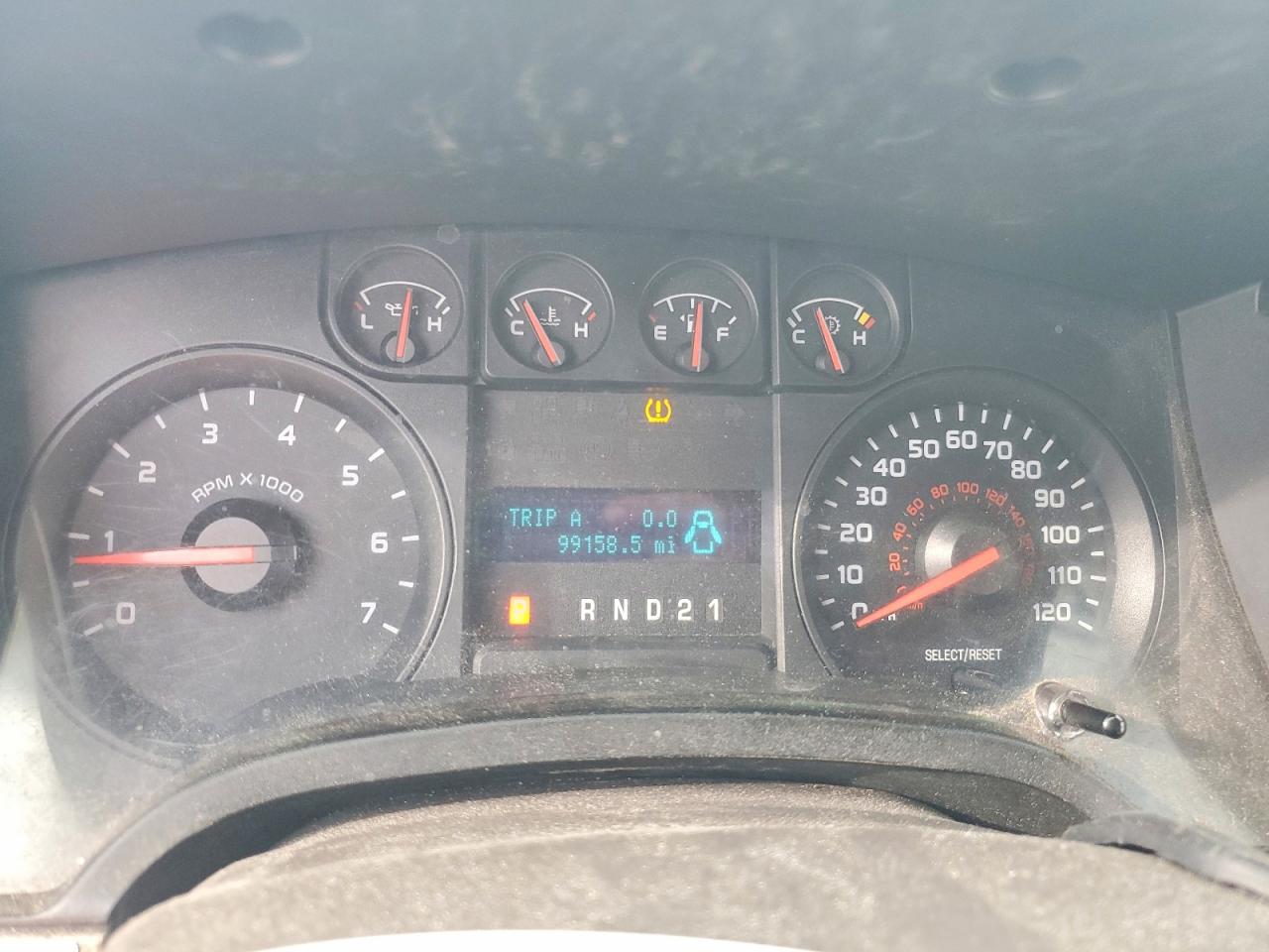 2010 Ford F150 VIN 1FTMF1CW6AKC08685 photo 9