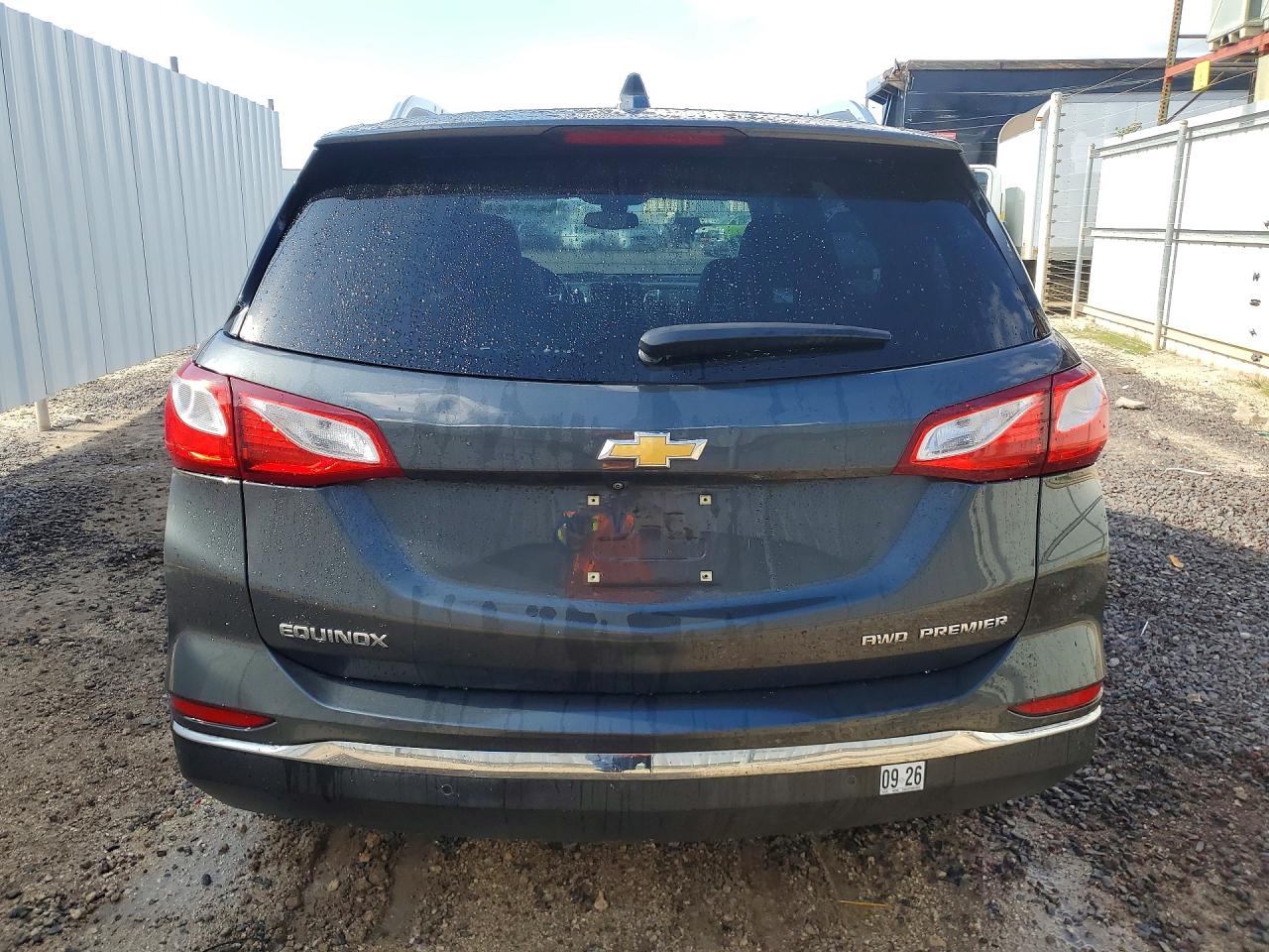 2021 Chev Equinox VIN 2GNAXXEV2M6150676 photo 6