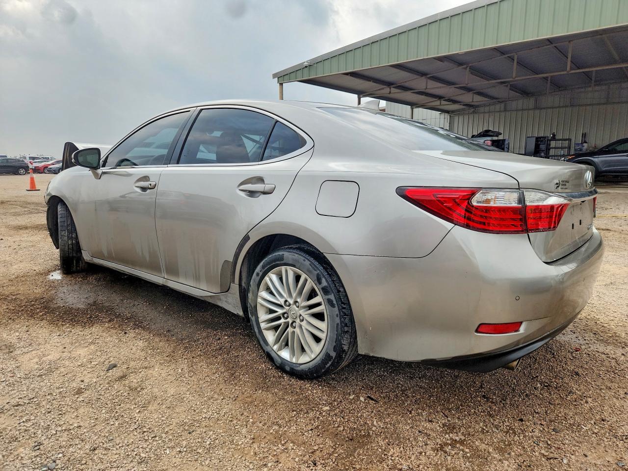 2015 Lexus ES350 VIN JTHBK1GG5F2195455 photo 2