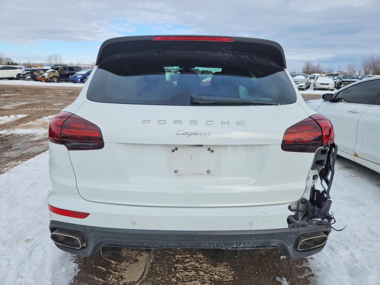 2017 Porsche Cayenne VIN WP1AA2A25HKA90144 photo 6