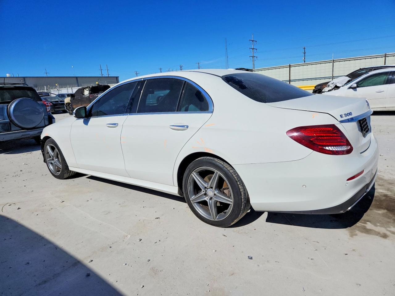2017 Mercedes E-class VIN WDDZF4JB8HA075053 photo 2