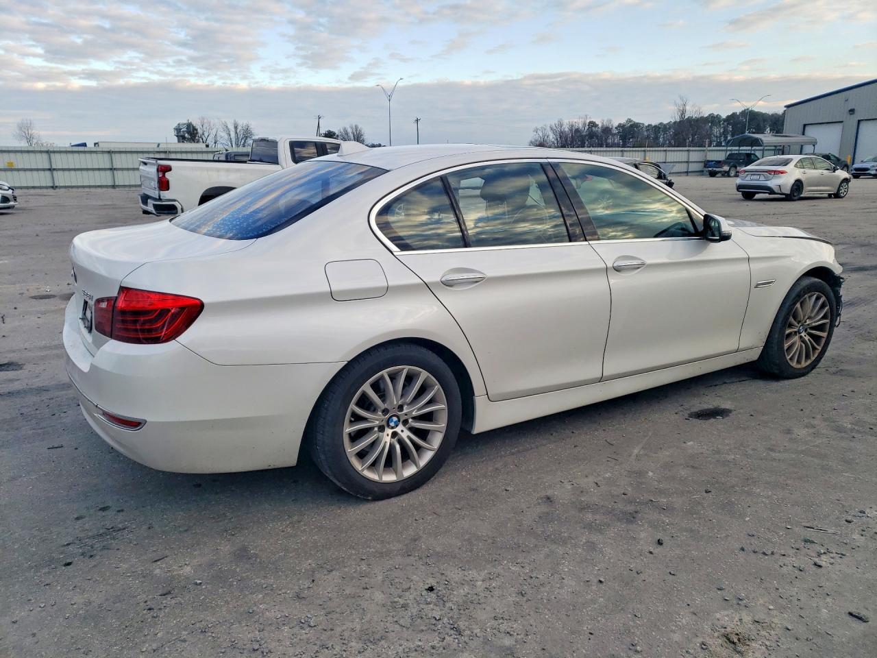 2015 BMW 5 series VIN WBA5A7C53FG142729 photo 3