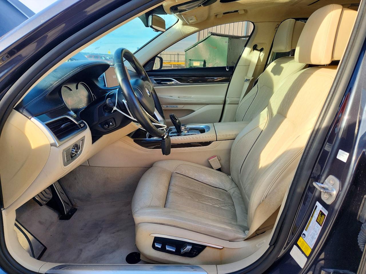 2016 BMW 7 series VIN WBA7F0C51GGL99651 photo 7