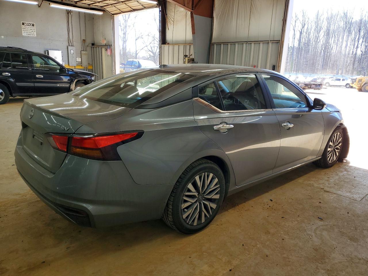 2023 Niss Altima VIN 1N4BL4DV7PN375481 photo 3