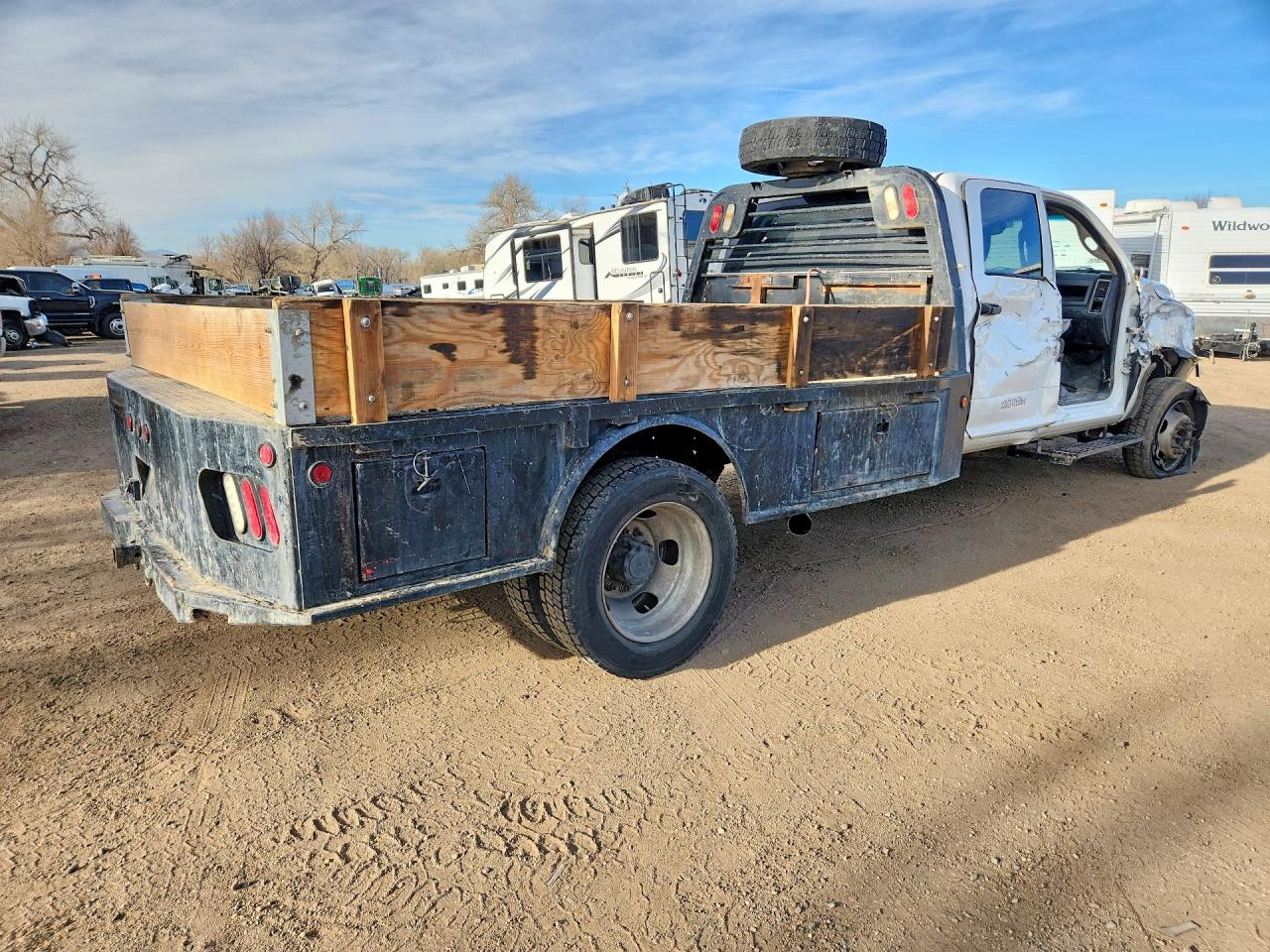 2015 Ram 4500 VIN 3C7WRLFL6FG517099 photo 3