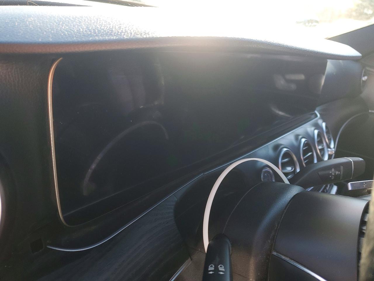 2022 Mercedes-Benz E-class VIN W1KZF8DB7NB072315 photo 9