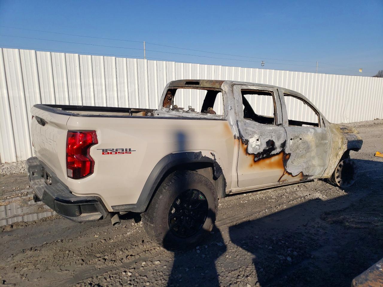 2026 Chevrolet Colorado t VIN 1GCPTEEK6T1136418 photo 3