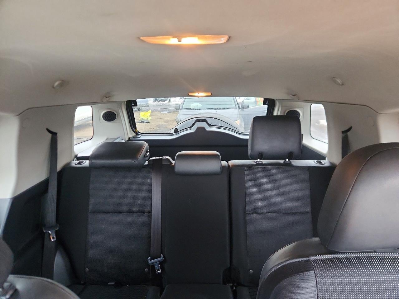 2011 Toyota Fj cruiser VIN JTEBU4BF2BK105342 photo 10