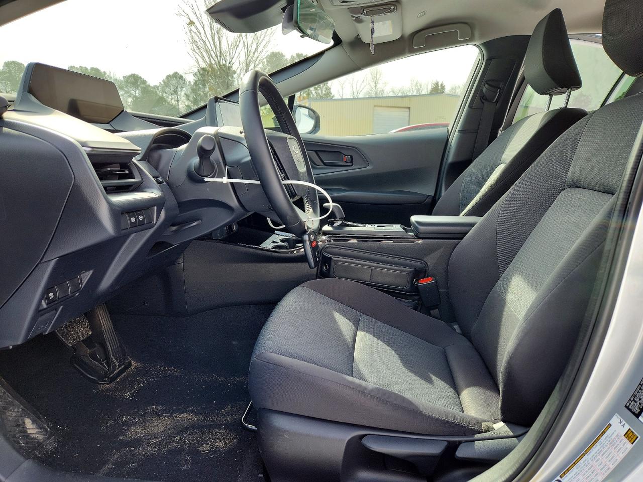 2025 Toyota Prius VIN JTDACAAU7S3055016 photo 7