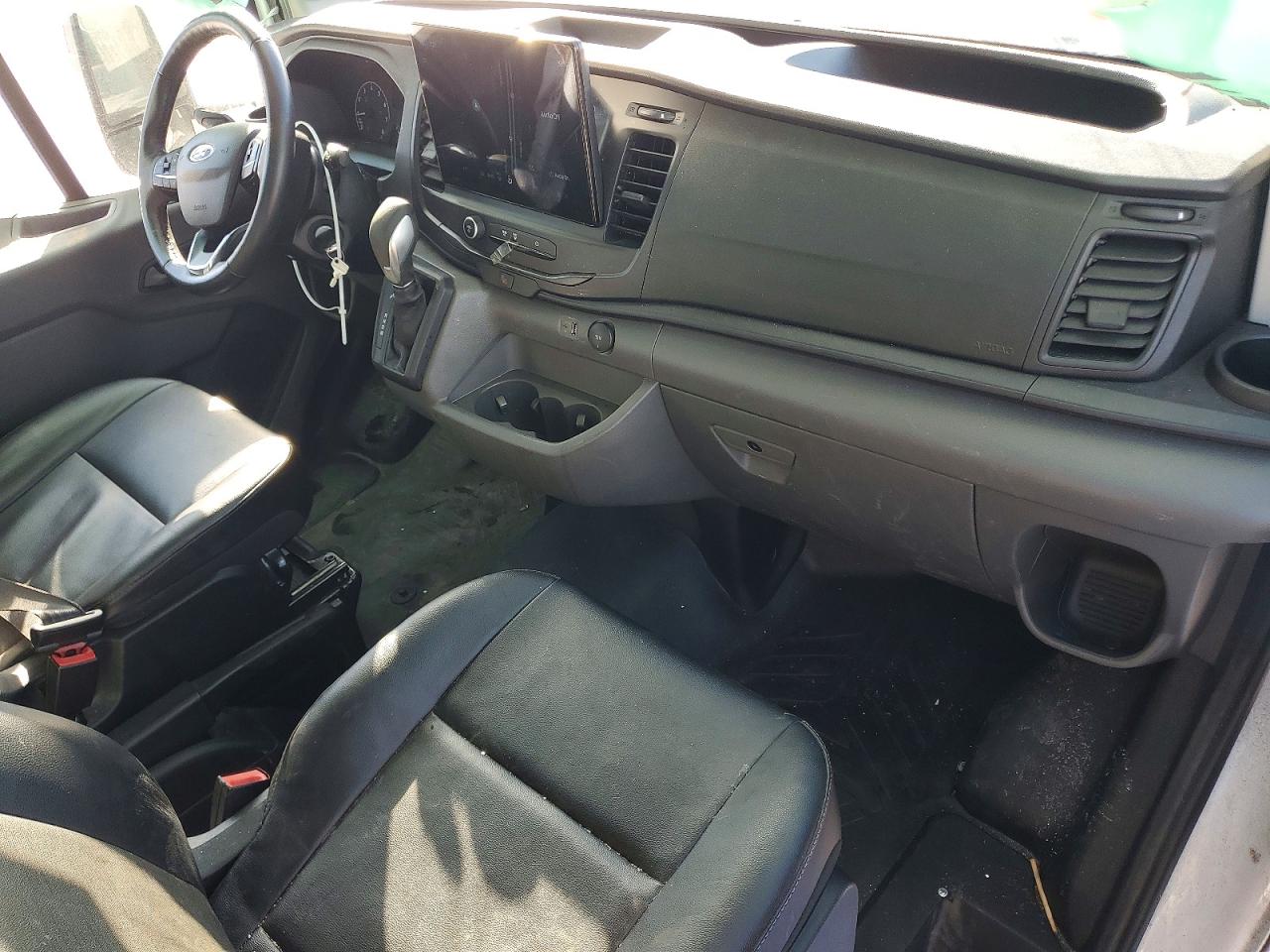 2024 Ford Transit VIN 1FDBF6Z8XRKA01673 photo 8