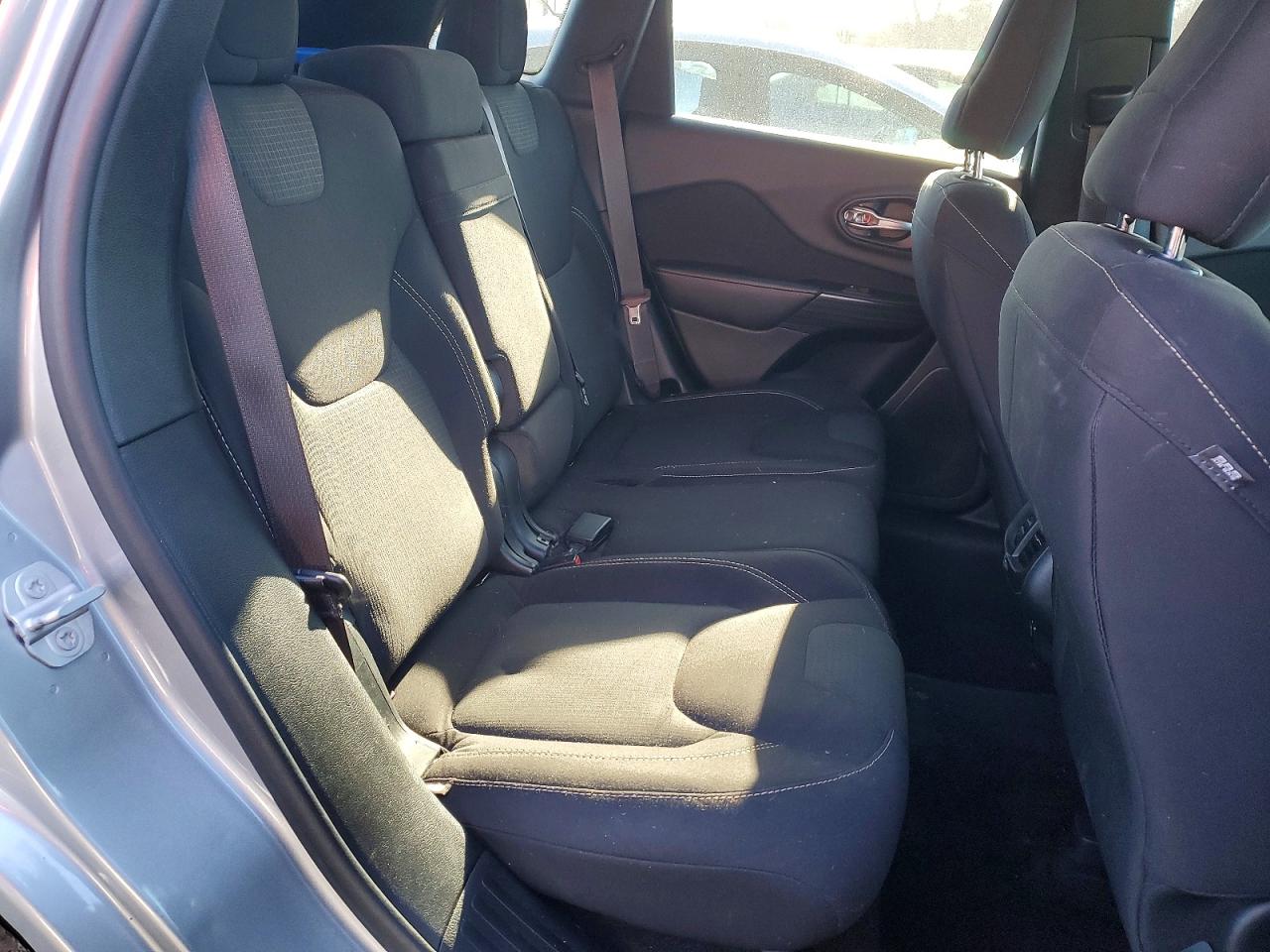 2016 Jeep Grand cher VIN 1C4PJMCB0GW134532 photo 11