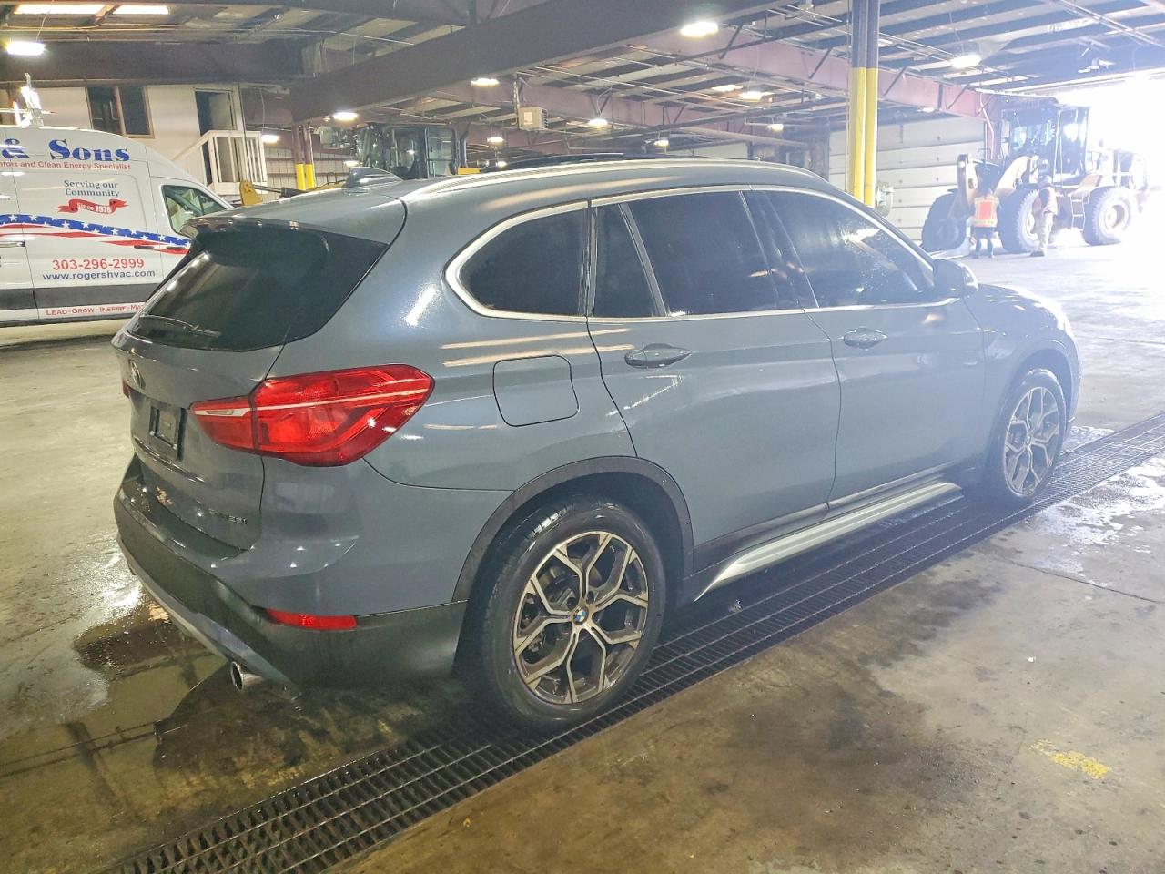 2021 BMW X1 VIN WBXJG7C0XM5T06848 photo 3
