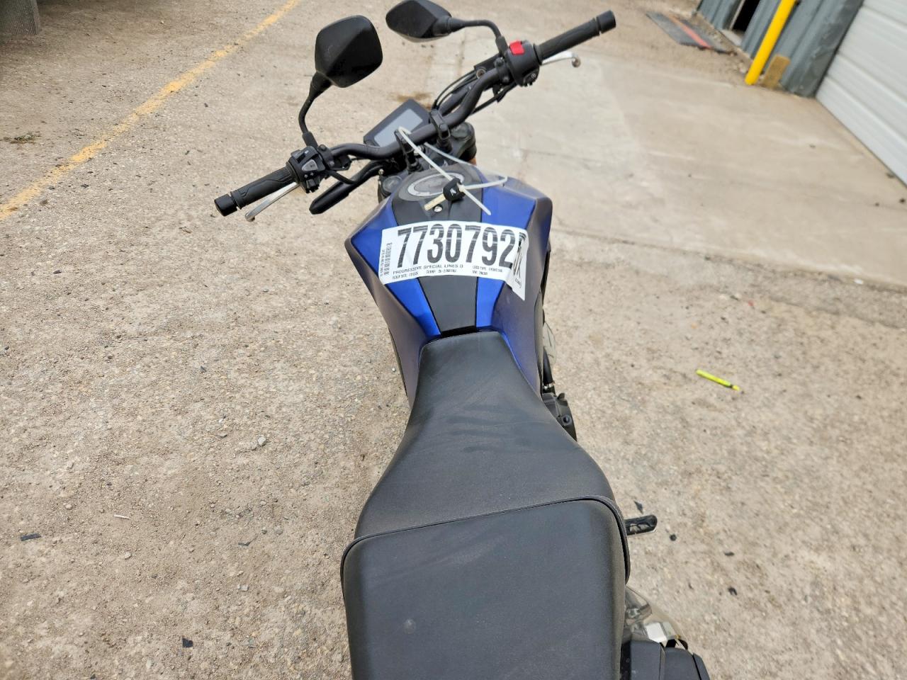2022 Honda Cb cycle VIN MLHNC5557N5200380 photo 6