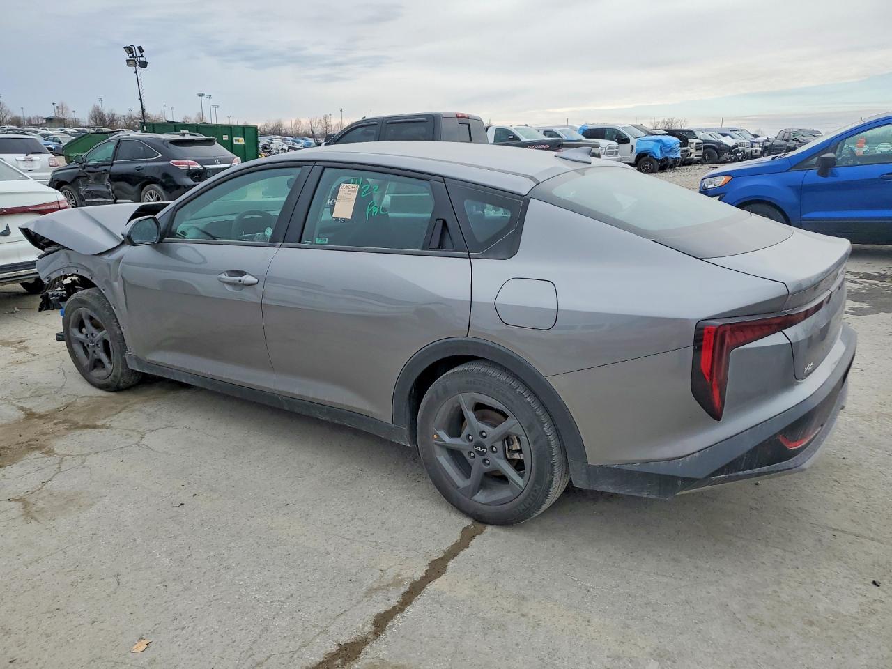 2025 Kia All other VIN 3KPFT4DE4SE039067 photo 2