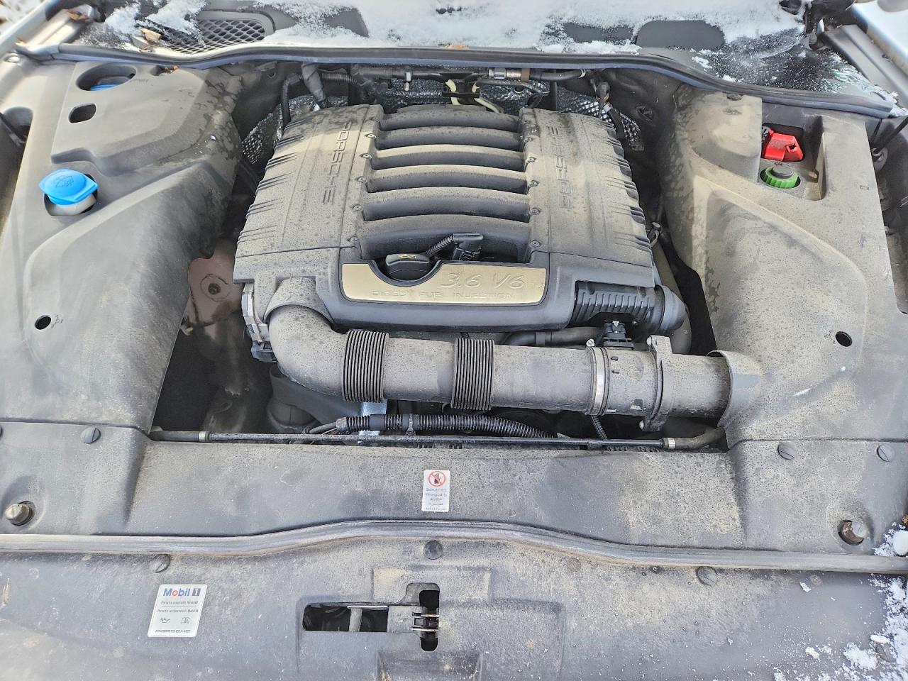 2017 Porsche Cayenne VIN WP1AA2A25HKA90144 photo 12