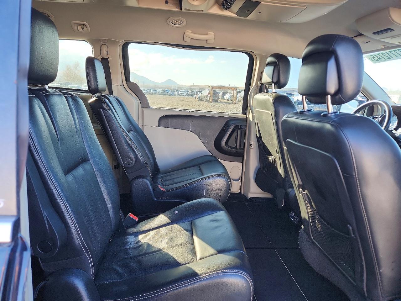 2012 Chrysler Minivan VIN 2C4RC1CG8CR150400 photo 10