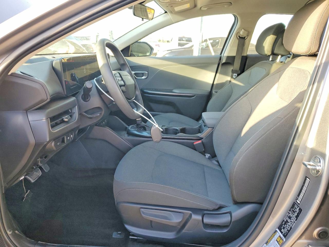 2025 Kia K4 lx VIN 3KPFT4DE9SE238292 photo 7