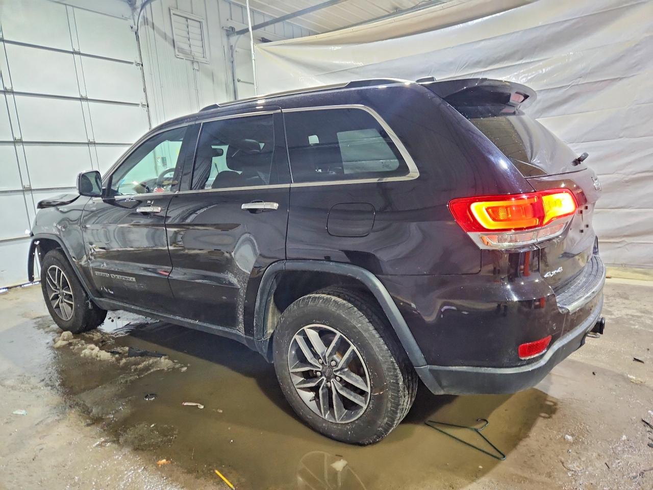 2019 Jeep Grand cher VIN 1C4RJFBG3KC800763 photo 2