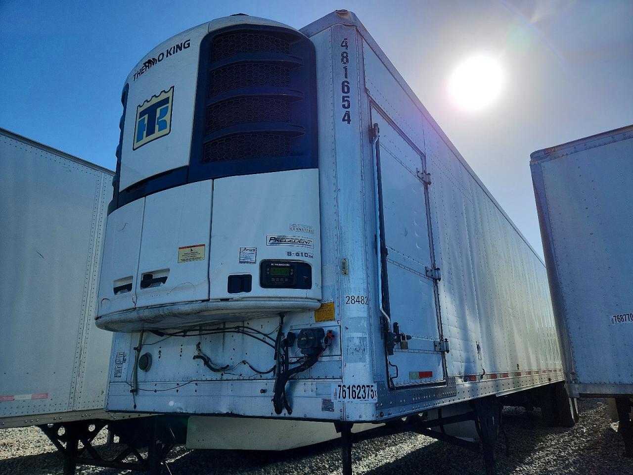 2009 UTILITY All models VIN 1UYVS24879U794305 photo 2