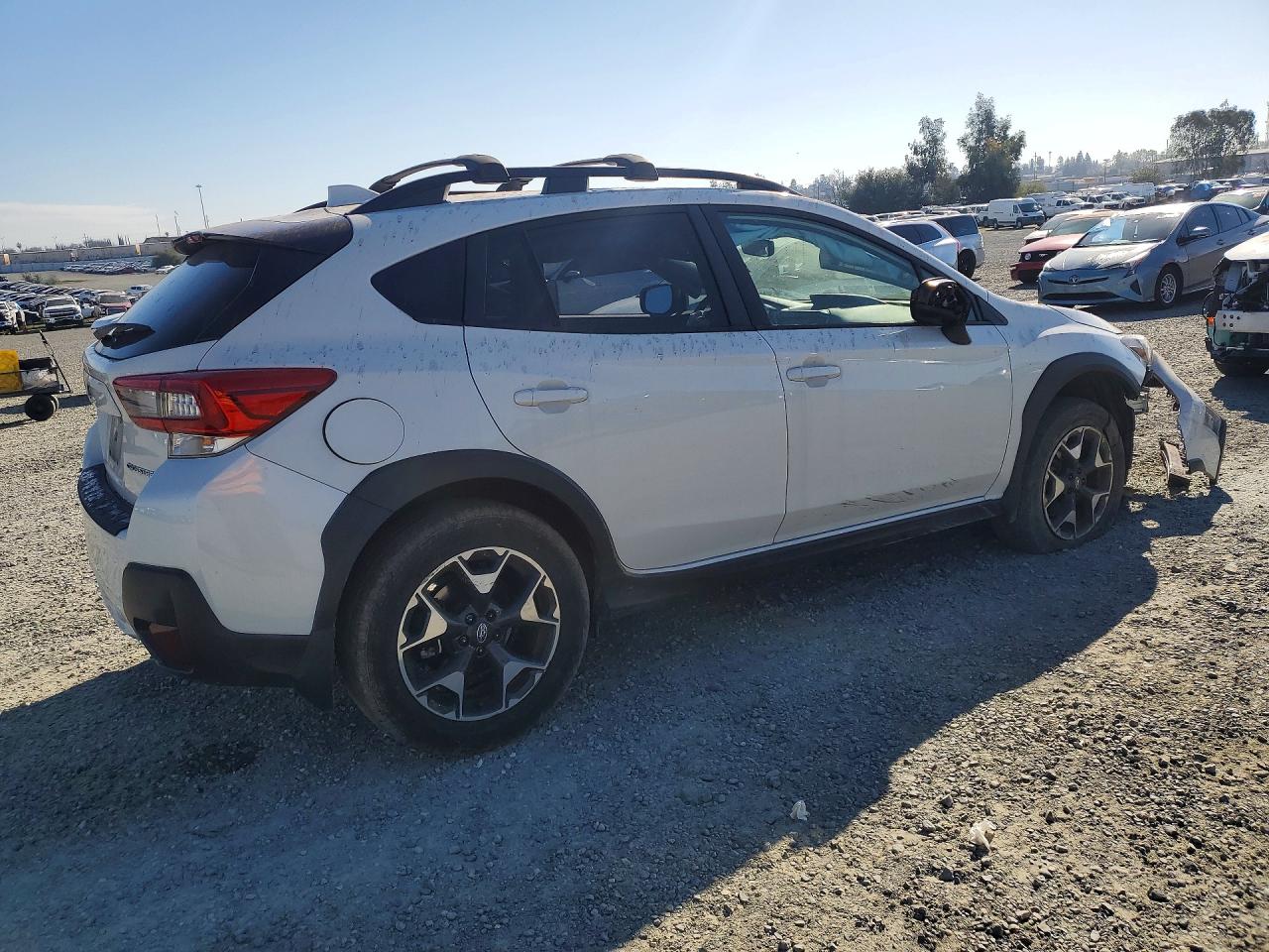 2020 Subaru Crosstrek VIN JF2GTAPC3L8257415 photo 3