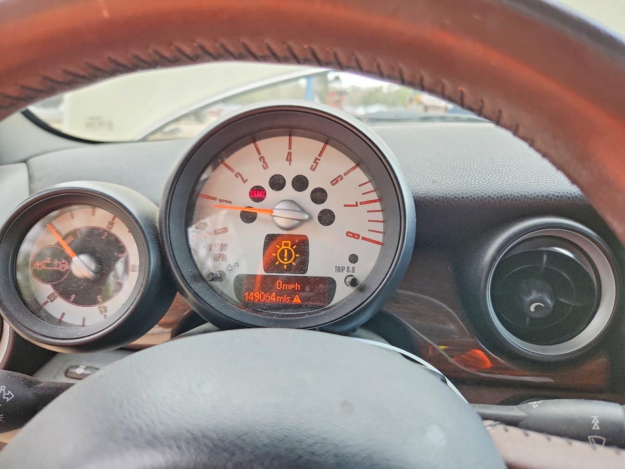 2012 Mini Cooper VIN WMWZP3C56CT296606 photo 9